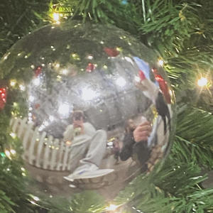 CHR-MAS ROBOTS (feat. RYKER) (Explicit)