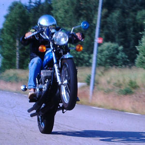 Frontwheel in the air