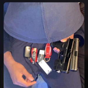 Robbery (feat. Baccdoewitmy22 & Luhantswiping) (Explicit)