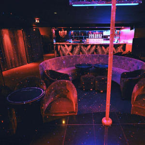 Private Show (feat. JGetNasty & Li Doot) (Explicit)