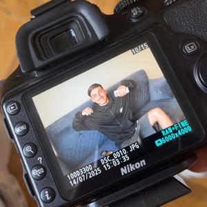 3 aya ünlüyüz amk haberiniz yok (Explicit)