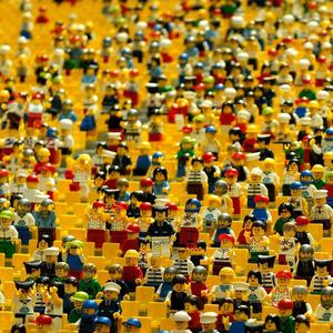 Gubię się w tłumie (Explicit)