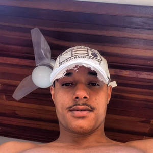 SORRISO NO ROSTO DE MAIS UM FAVELADO (Explicit)