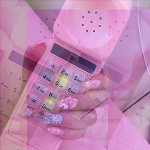 能不能打给我一个让我害羞到脸红的电话