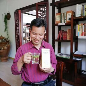 双脚踏上幸福路.