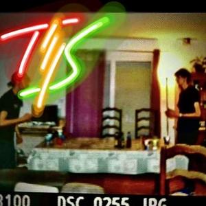 Sous les soutes (Explicit)