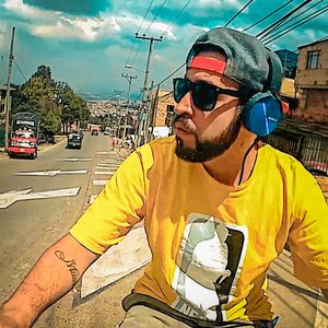 Por la Pared (Explicit)