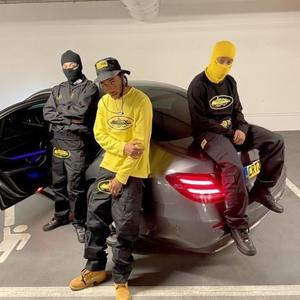 VENDO (feat. Baby Problem, Enghell & Soosa RG) (Explicit)