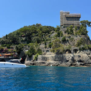 LA VIDA LOCA (feat. Yung Shadow) (Explicit)