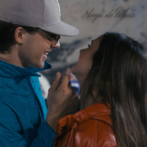 Pareja de Moda (Explicit)