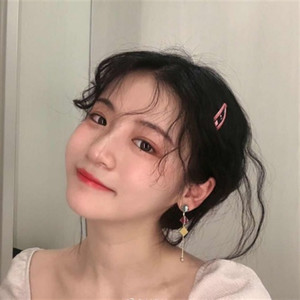 两个人相互辉映