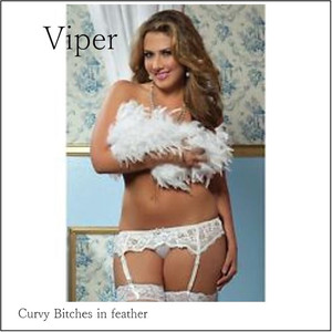 Curvy *****es in Feather