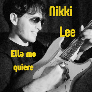 Ella me quiere