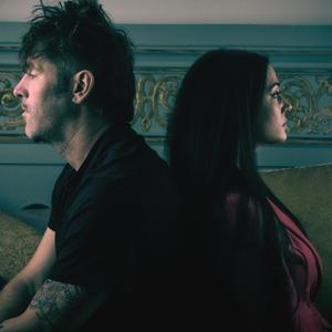 Can't Sleep in this Bed Anymore(feat. Nikki Williams)