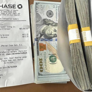 Pickupdaphone (feat. ayyjalyn)