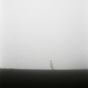 我看不清那团是云朵是烟