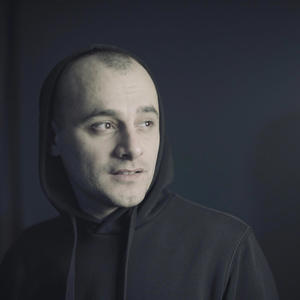 Vreu Tăt (Explicit)