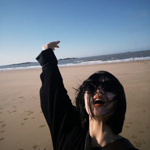 我提笔不为离愁