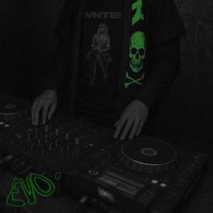 evC'O'mplex (feat. Gen) (Explicit)