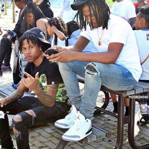 Keep Flickin (feat. Sdot Go) (Explicit)