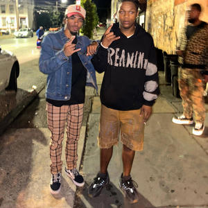 Used 2 The Lights (feat. Terrance Lamar) (Explicit)