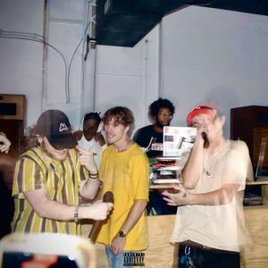 Backseat (feat. Mackee) (Explicit)