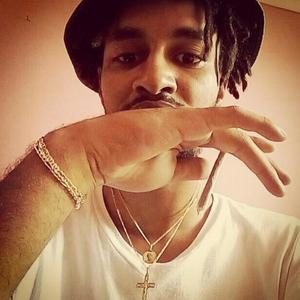 Fumane Una (feat. Sean Poly) (Explicit)