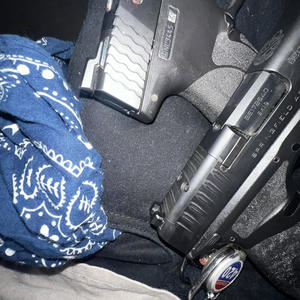 Xahvoo Flow (feat. taehavinn) (Explicit)