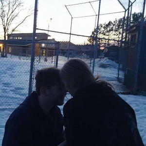 HOLD ME (feat. hnter)