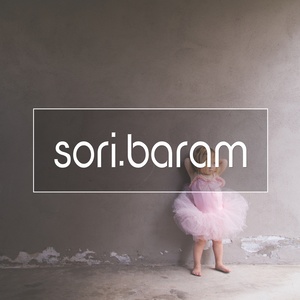 눈을 감고 가만히 (静静地闭上眼睛)