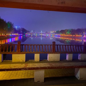 把悲伤留给自己 (Live)