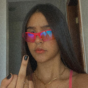 ACIMA DE 16 (Explicit)
