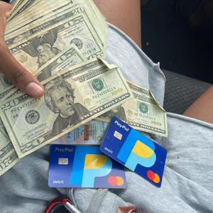 Risk life (feat. Roid, m0moneymel & Cuntry777) (Explicit)