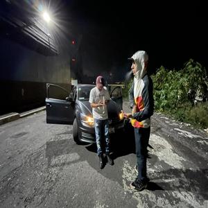 Pegadito (feat. Harry Caine) (Explicit)