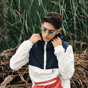 En realidad acabo (Remix)