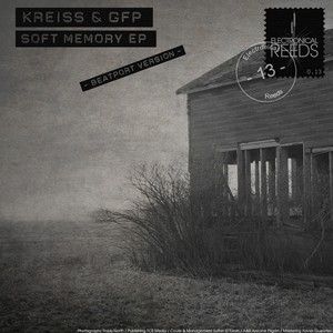 Moving Keyboards (Original Mix)