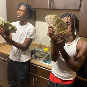 Onna Mission (feat. Dracoo) (Explicit)