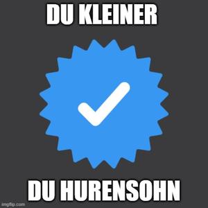 huensohn mit blaue haken (Explicit)