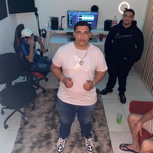 Muito Dinheiro Na Mão Dos Mlk (Explicit)