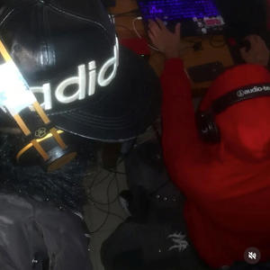 AZAROSO (feat. FlakkoLaRuinna) (Explicit)