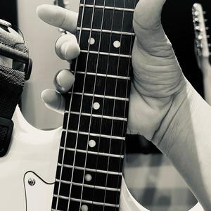 Guitar CL (feat. LeNham)