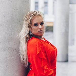 Lindprii(feat. Karmella)