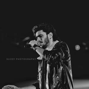 Kabhi toh nazar (Live)