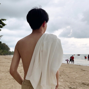 ใบไม้ที่หล่นลงมาในใจฉันก็คือเธอ