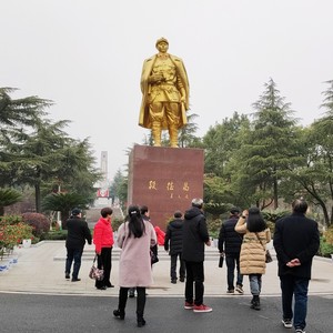 一生干好一件事 (伴奏)