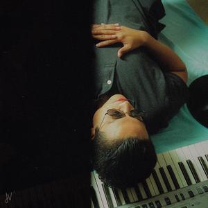 Change(feat. Chrisvee & Dina Maeva)