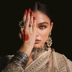 Amara (feat. Mala Suraya)