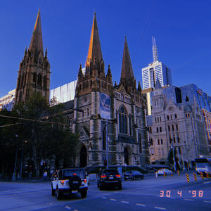 trên lưng đồi (feat. Alu) (Explicit)