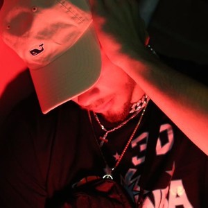 Love Avalanche(feat. Ybquest) (Explicit)