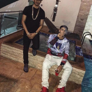 SIENTE EL CALENTON (feat. Mr. cano|Explicit)